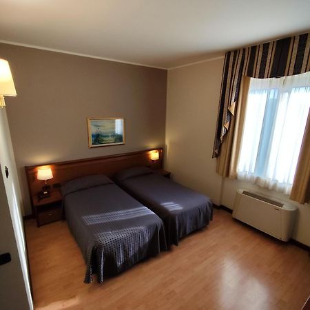 Hotel Majestic San Giuliano Milanese Dış mekan fotoğraf