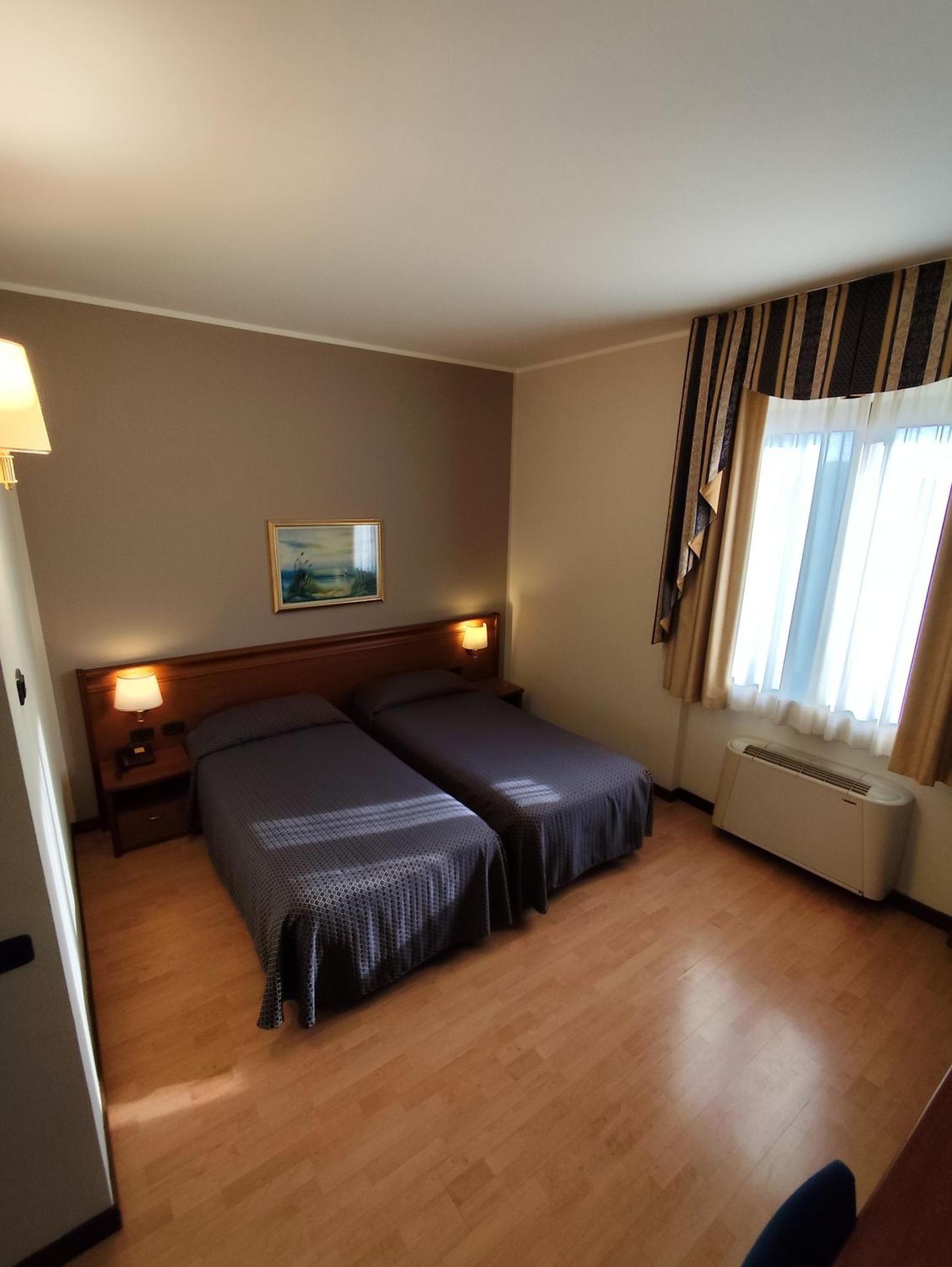 Hotel Majestic San Giuliano Milanese Dış mekan fotoğraf